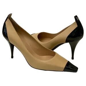 VINTAGE CHANEL Beige Leather Black Patent Leather Cap Toe Pumps Heel Pointy 38